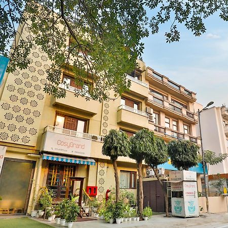 Cosy Grand, Chanakyapuri By The Cosy Hotels Neu-Delhi Exterior foto