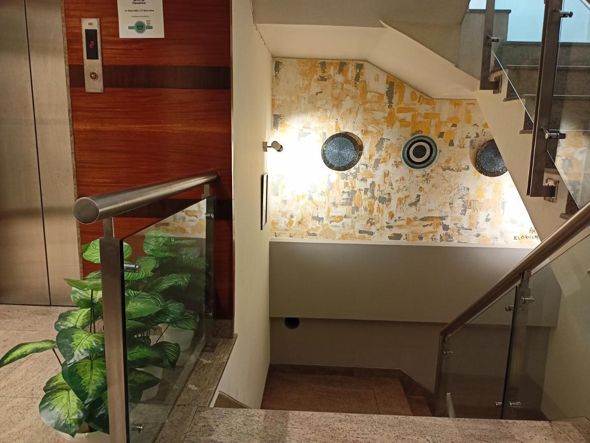 Cosy Grand, Chanakyapuri By The Cosy Hotels Neu-Delhi Exterior foto