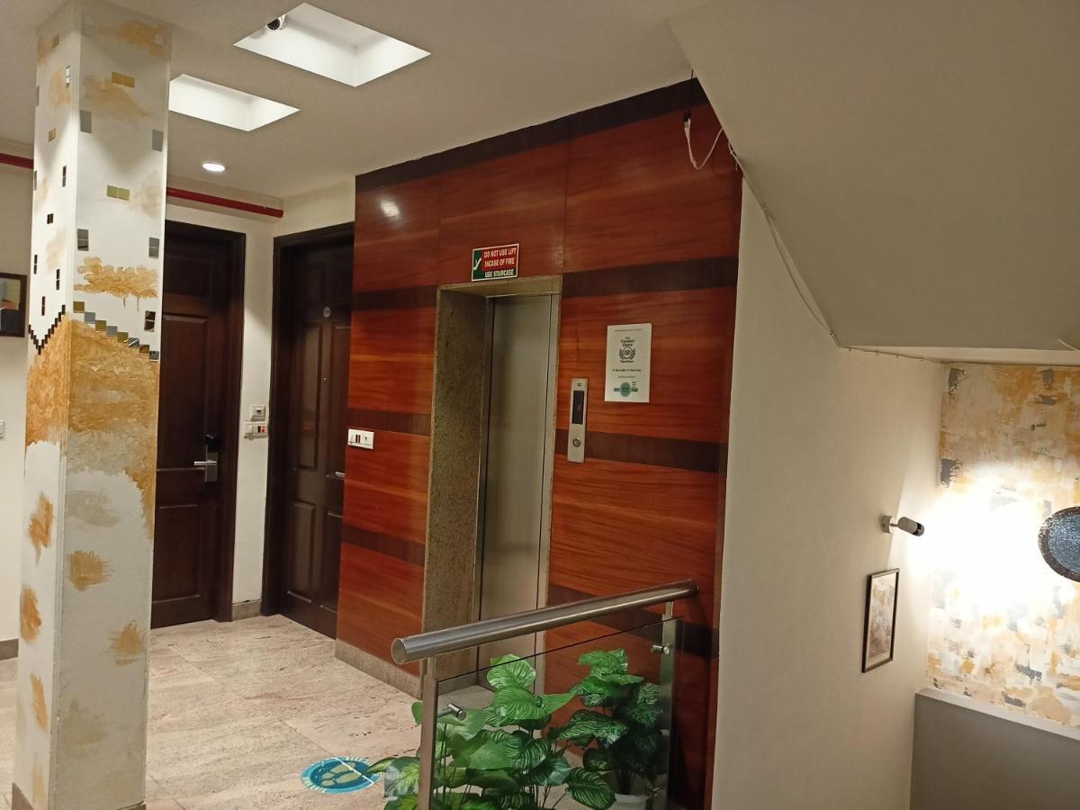 Cosy Grand, Chanakyapuri By The Cosy Hotels Neu-Delhi Exterior foto