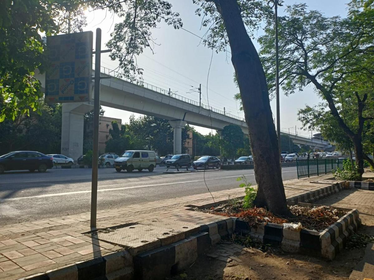 Cosy Grand, Chanakyapuri By The Cosy Hotels Neu-Delhi Exterior foto