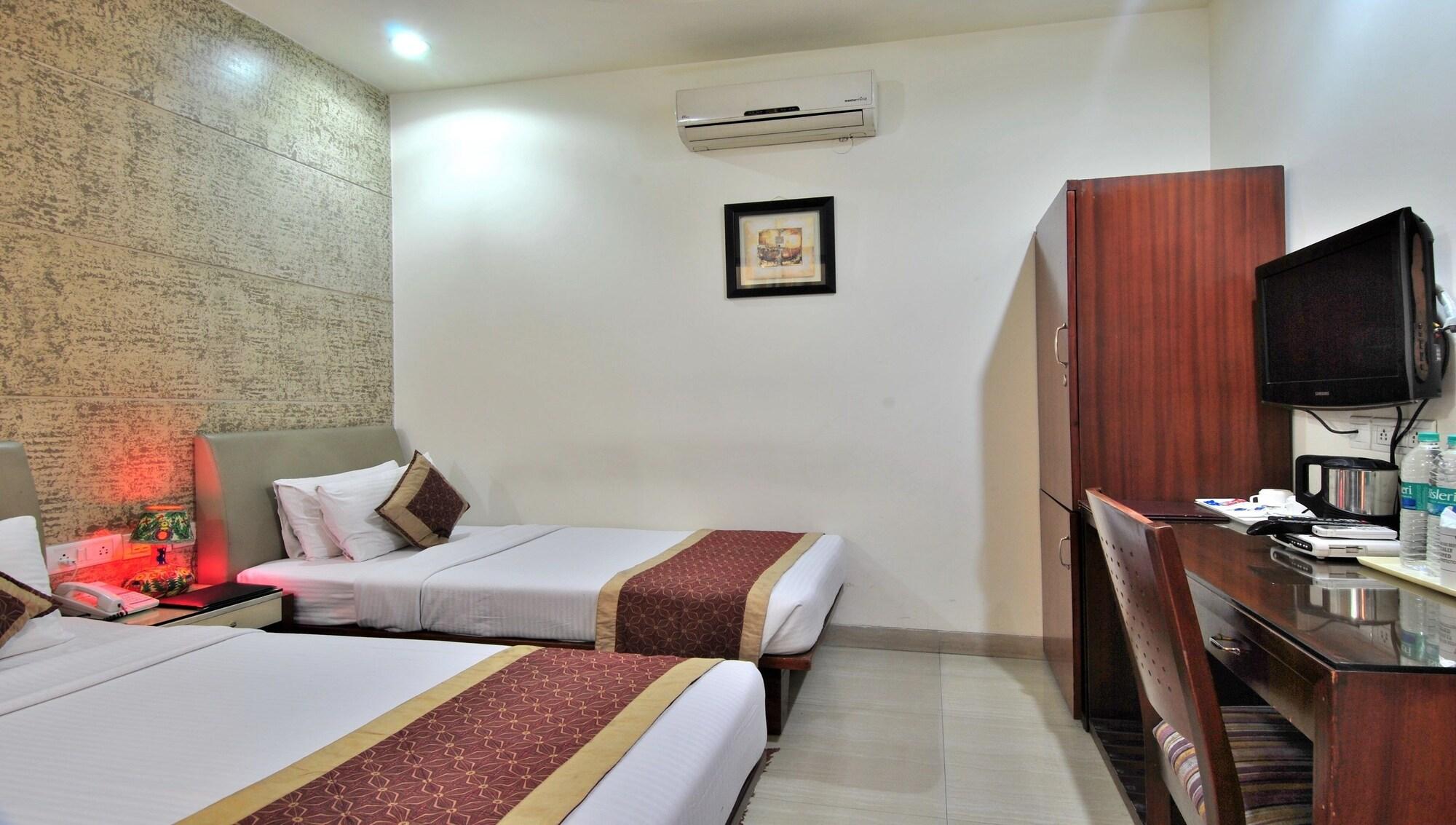 Cosy Grand, Chanakyapuri By The Cosy Hotels Neu-Delhi Exterior foto