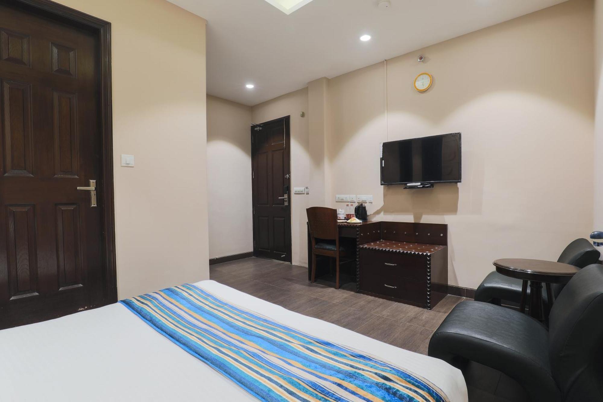 Cosy Grand, Chanakyapuri By The Cosy Hotels Neu-Delhi Exterior foto