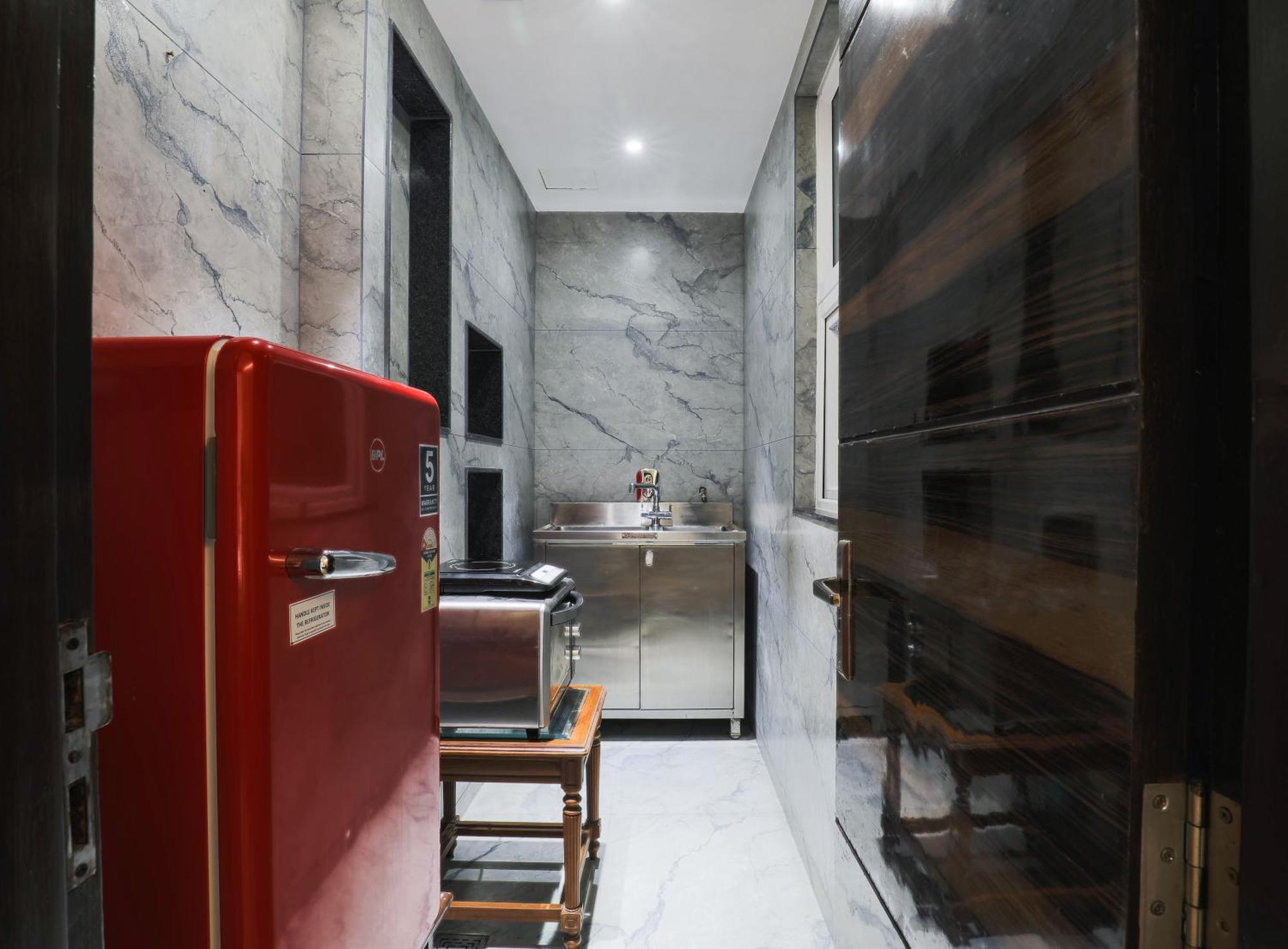 Cosy Grand, Chanakyapuri By The Cosy Hotels Neu-Delhi Exterior foto