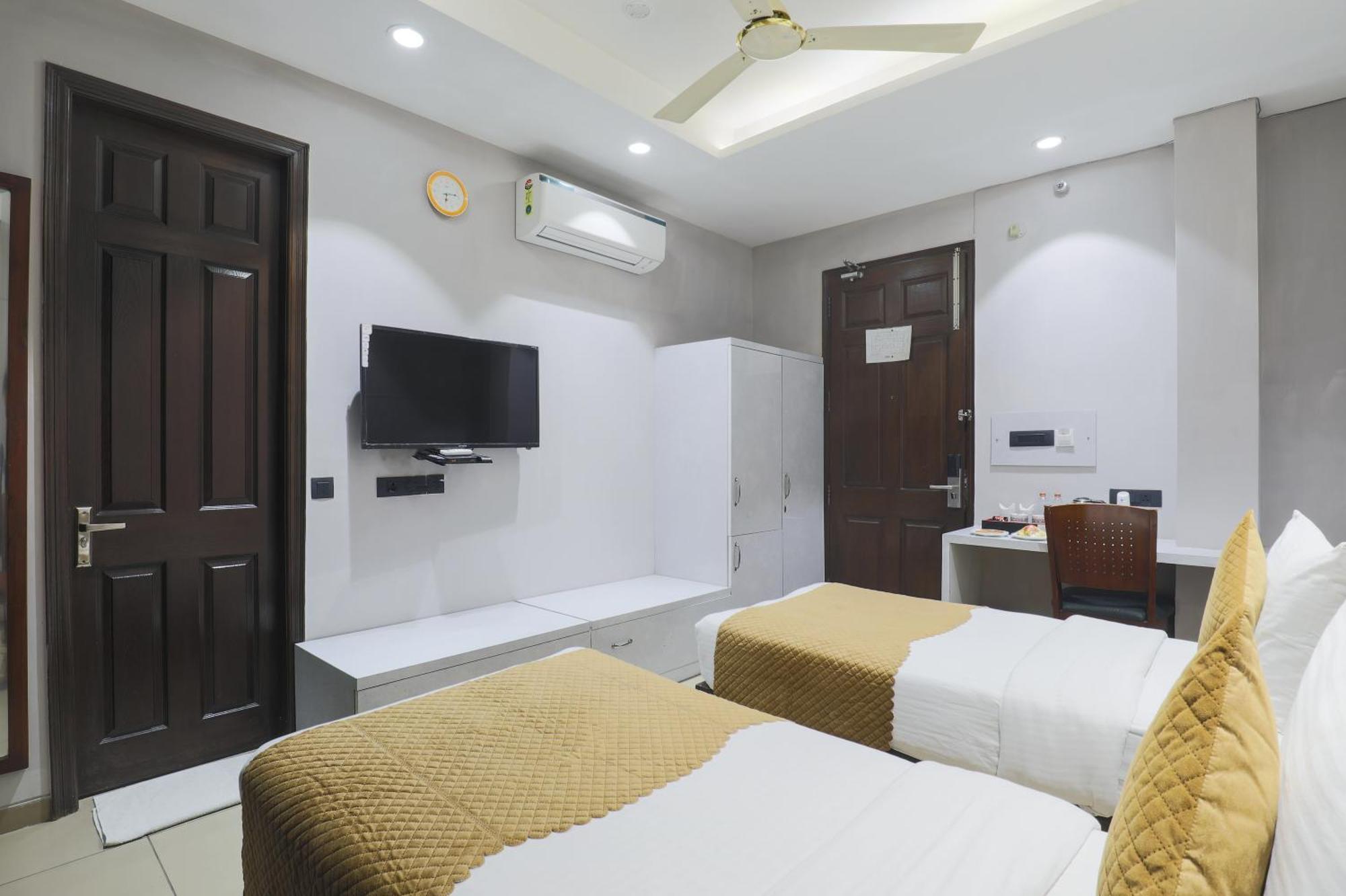 Cosy Grand, Chanakyapuri By The Cosy Hotels Neu-Delhi Exterior foto
