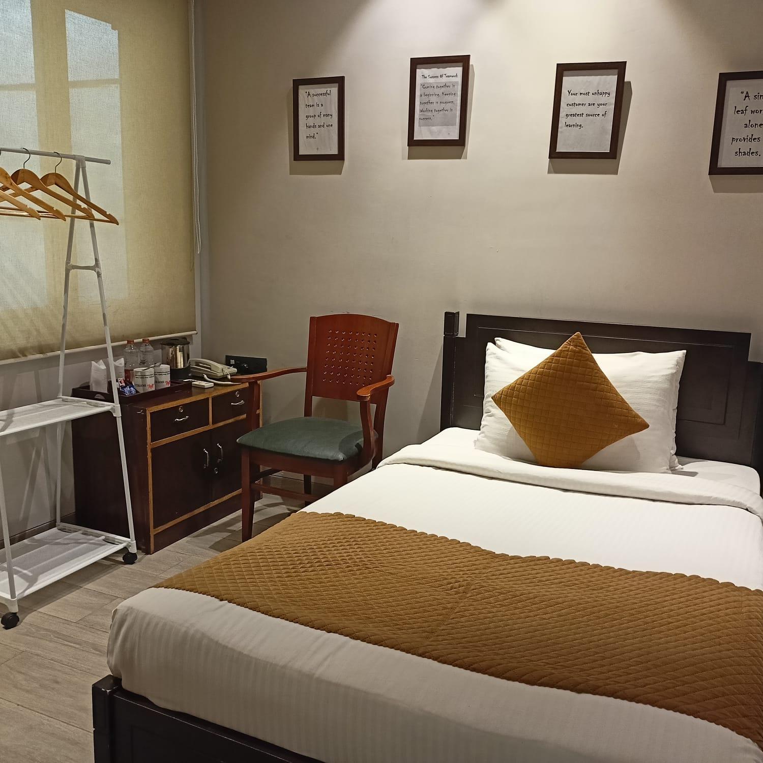 Cosy Grand, Chanakyapuri By The Cosy Hotels Neu-Delhi Exterior foto