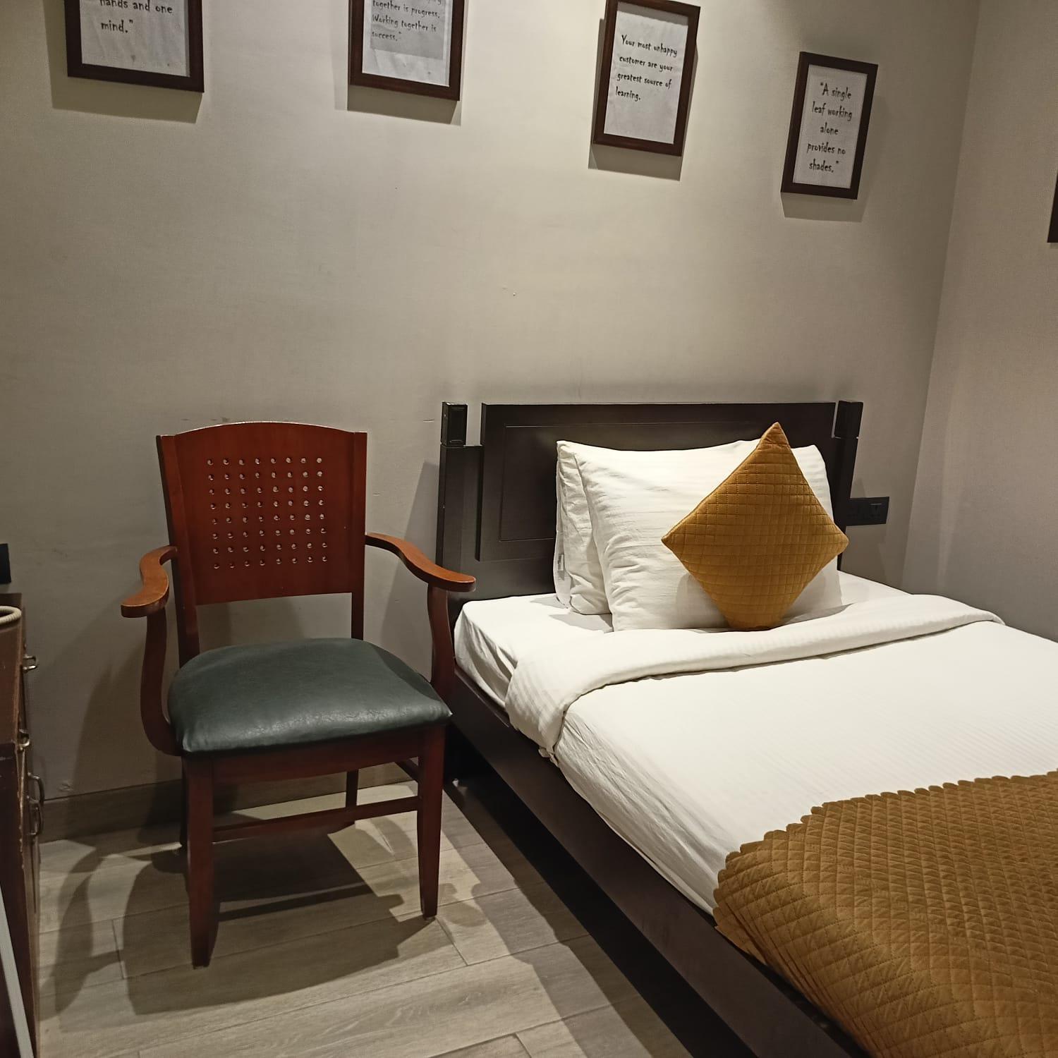 Cosy Grand, Chanakyapuri By The Cosy Hotels Neu-Delhi Exterior foto