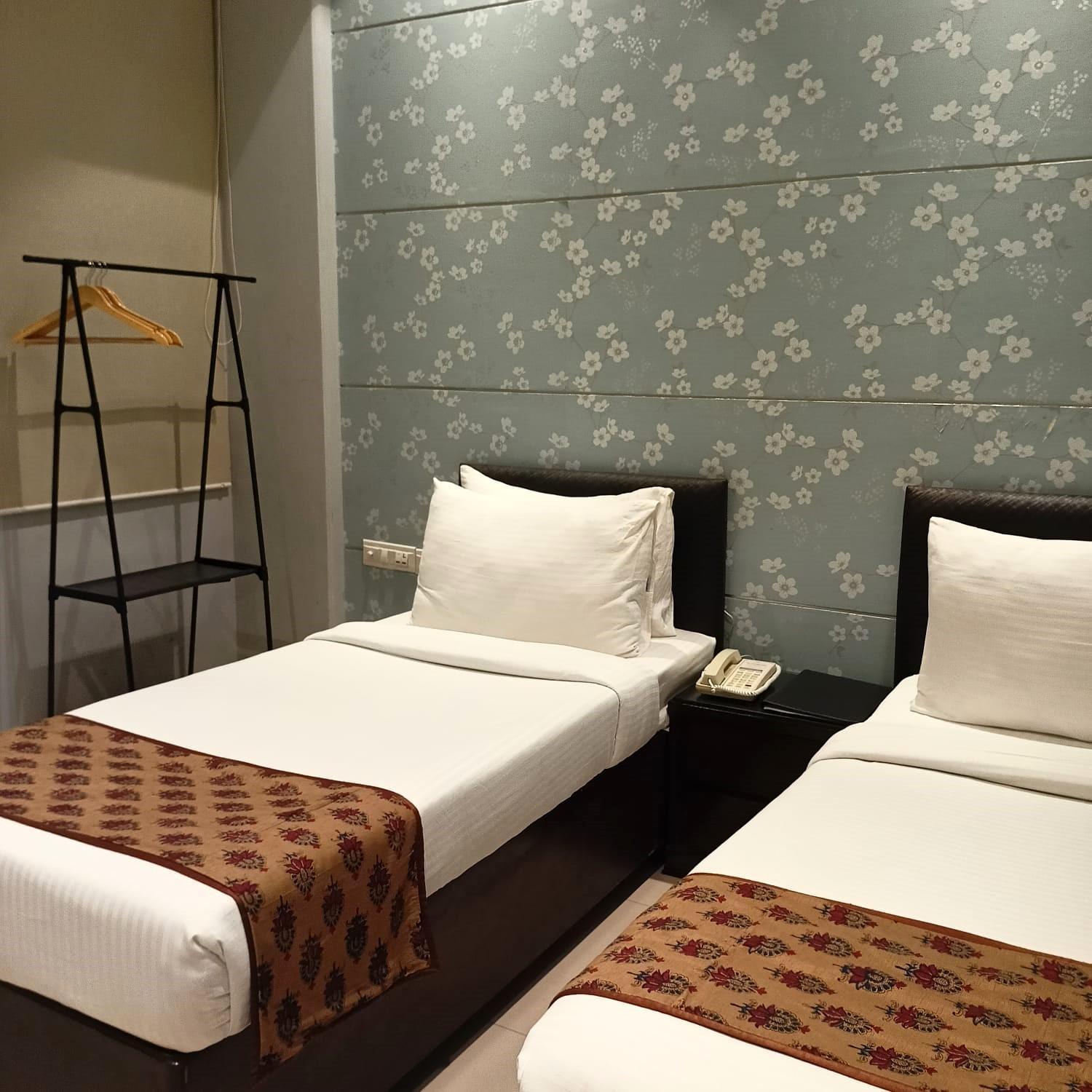 Cosy Grand, Chanakyapuri By The Cosy Hotels Neu-Delhi Exterior foto