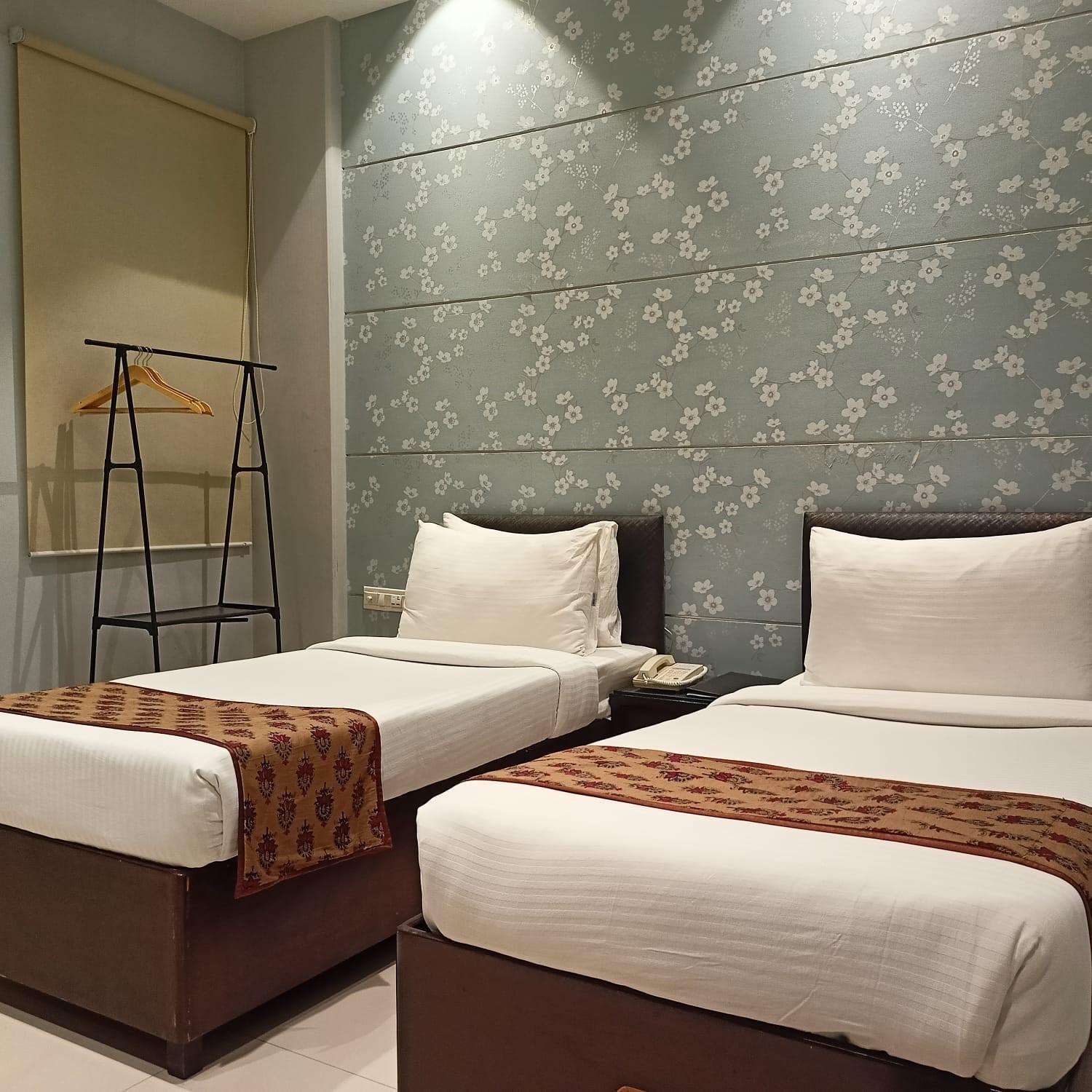 Cosy Grand, Chanakyapuri By The Cosy Hotels Neu-Delhi Exterior foto